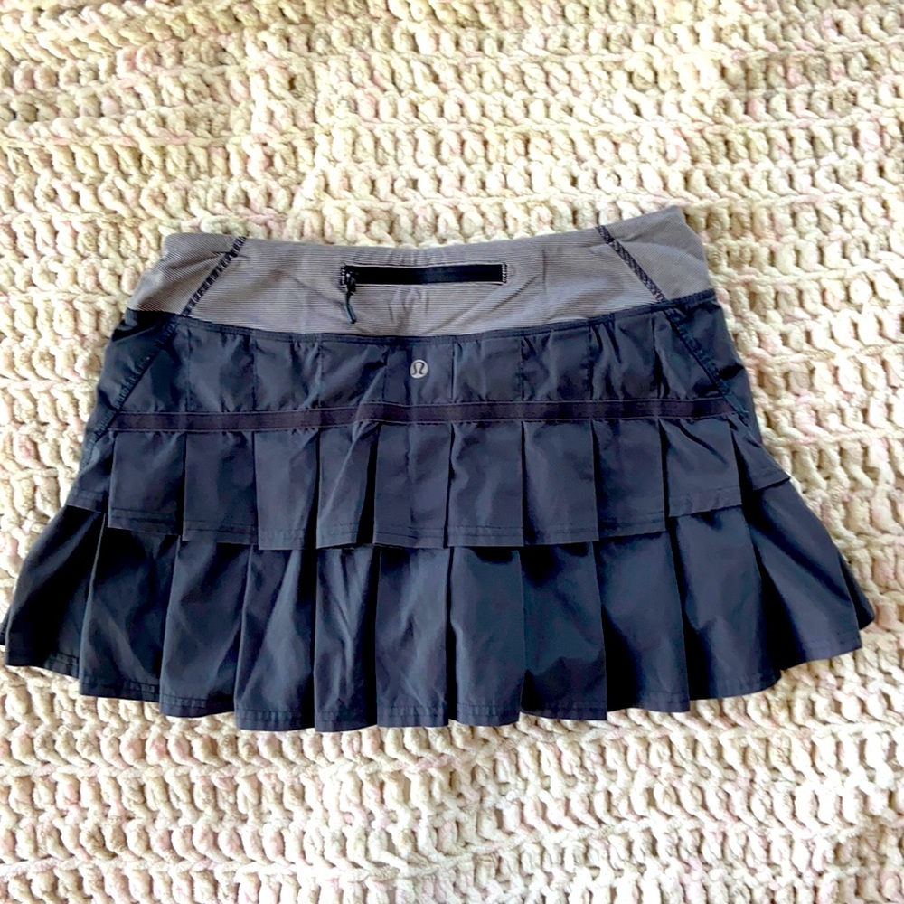 Lululemon Ruffle Tennis Skirt/Skort Charcoal grey